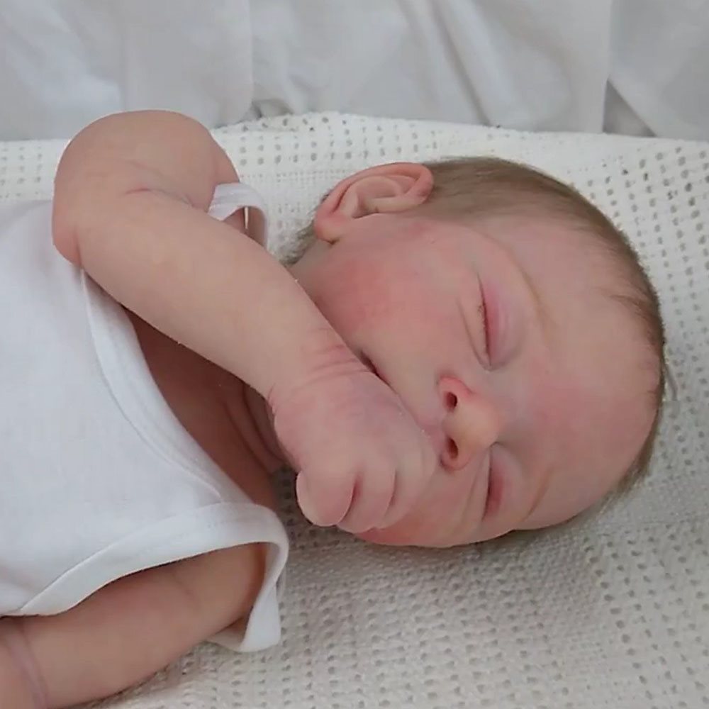 22 lifelike reborn baby doll