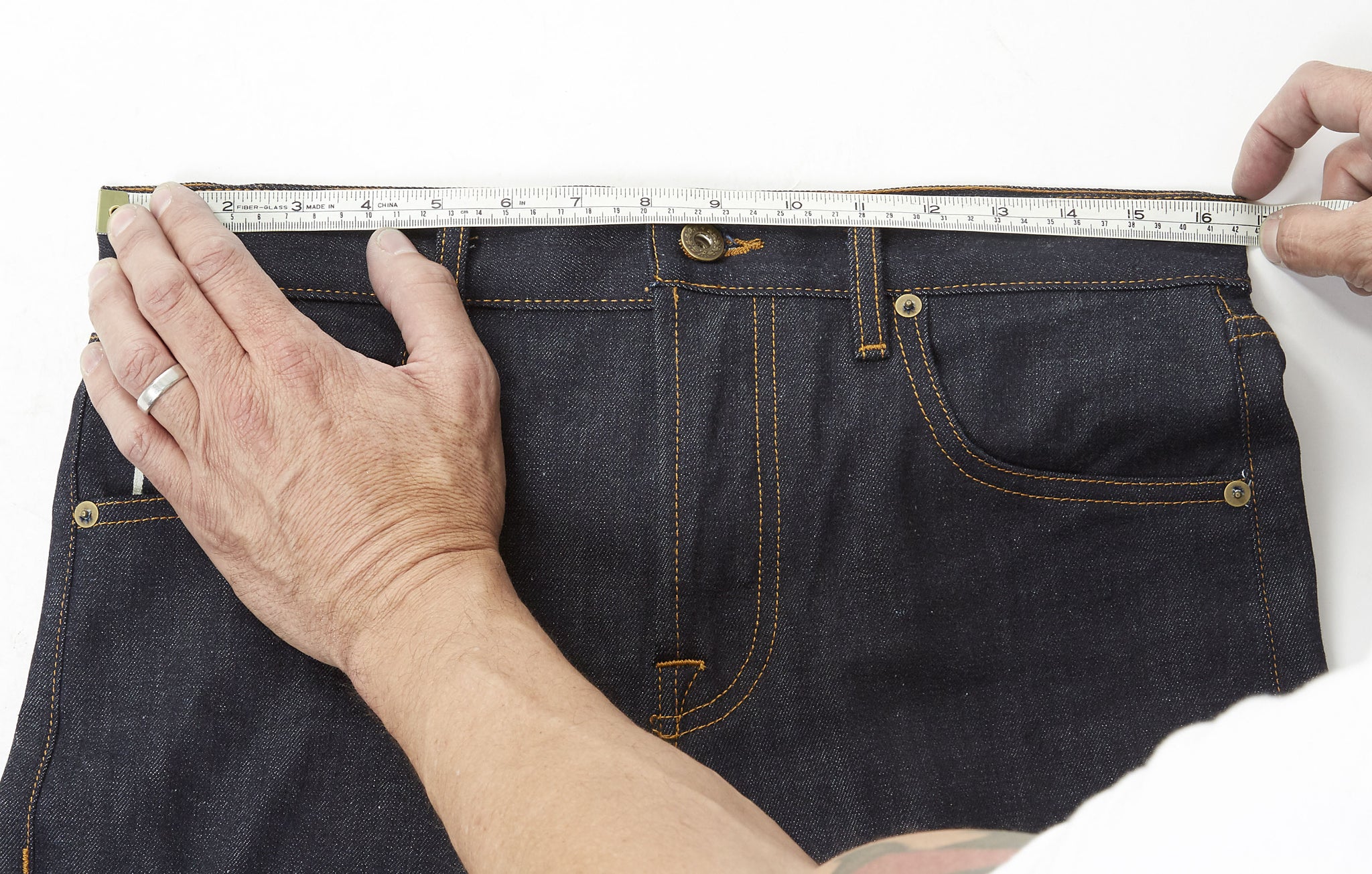 Measuring your selvedge denim jeans