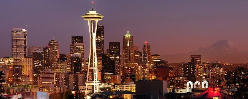 Striking Panorama of Seattle Skyline Wall Mural | Eazywallz