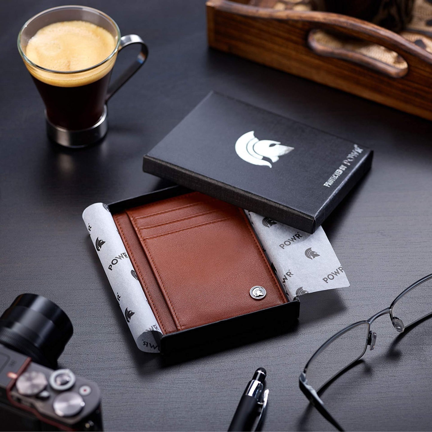 Mens Wallet, Slim Genuine Leather RFID Blocking Minimalist Credit Card Holder (Carbon Fibre), Holds up to 7 Cards and Bank Notes, Ideal for Travel