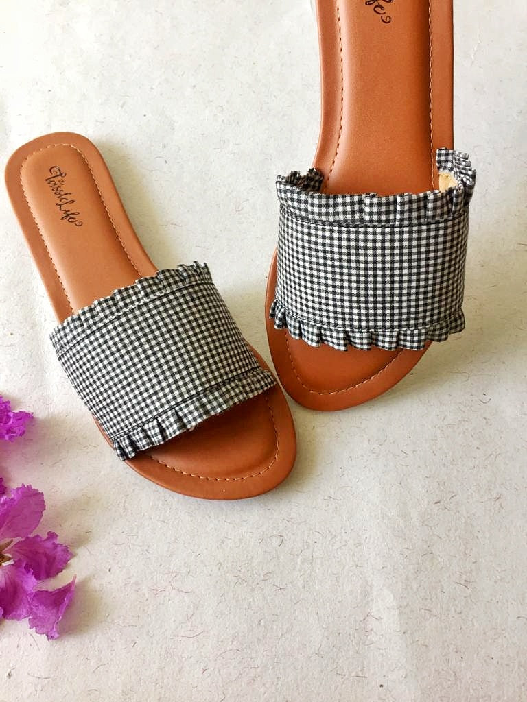 SLIDERS - BLACK CHECKS