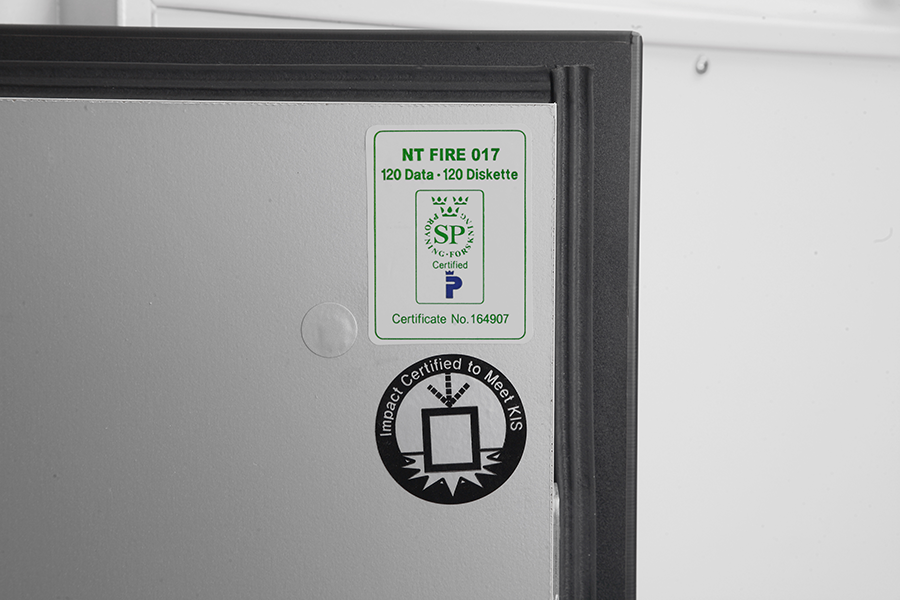 Phoenix Data Commander DS4621K Size 1 Data Safe with Key Lock