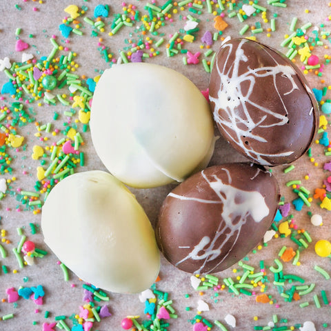 Sprinkle filled Easter chocolate eggs with Sugar Lips Easter Sprinkle medley mixes 