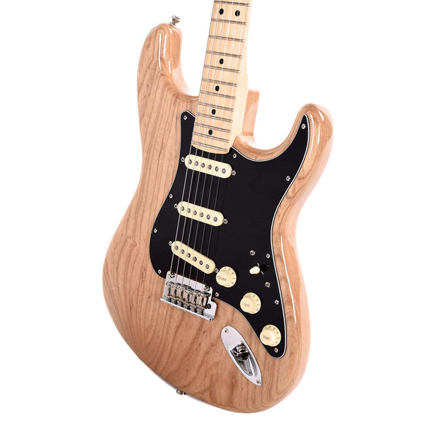 fender stratocaster natural black pickguard