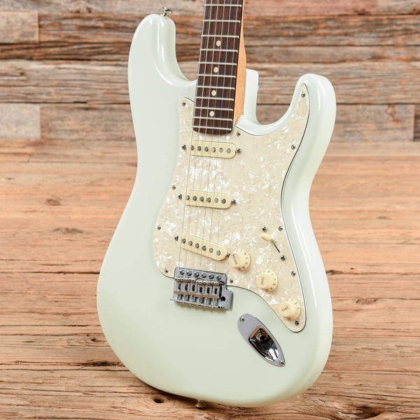 fender deluxe roadhouse stratocaster sonic blue