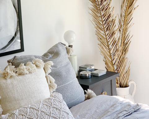 property styling Wollongong Shellharbour palm leaves dried flowers blog white urn bedroom styling design 