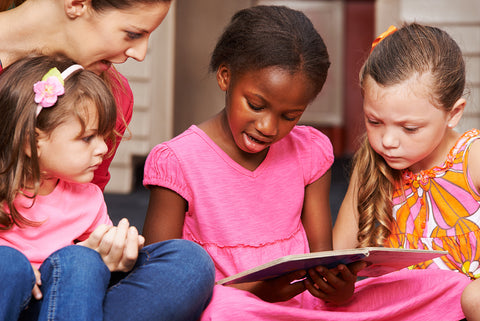 Discover benefits of reading aloud, as well as some reading helpers for kids that can make this technique even more fun. 