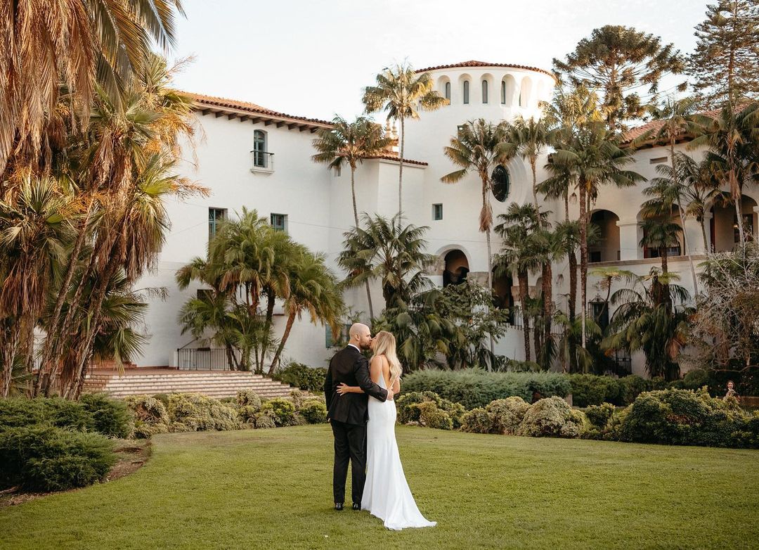 Cara robbins Santa Barbara courthouse wedding