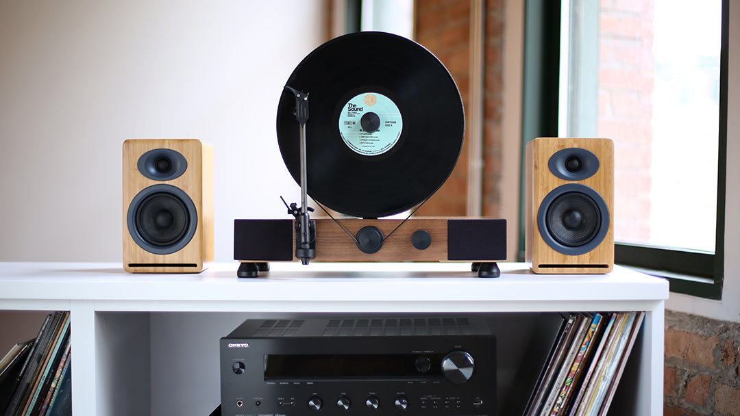 Vinyl player with built in speakers (External Speaker Setup)