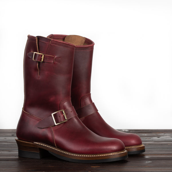 maroon boots