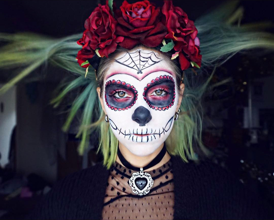 Sophie Hannah Richardson wears Rock N Rose Beatrice Crown Sugar Skull Makeup Tutorial