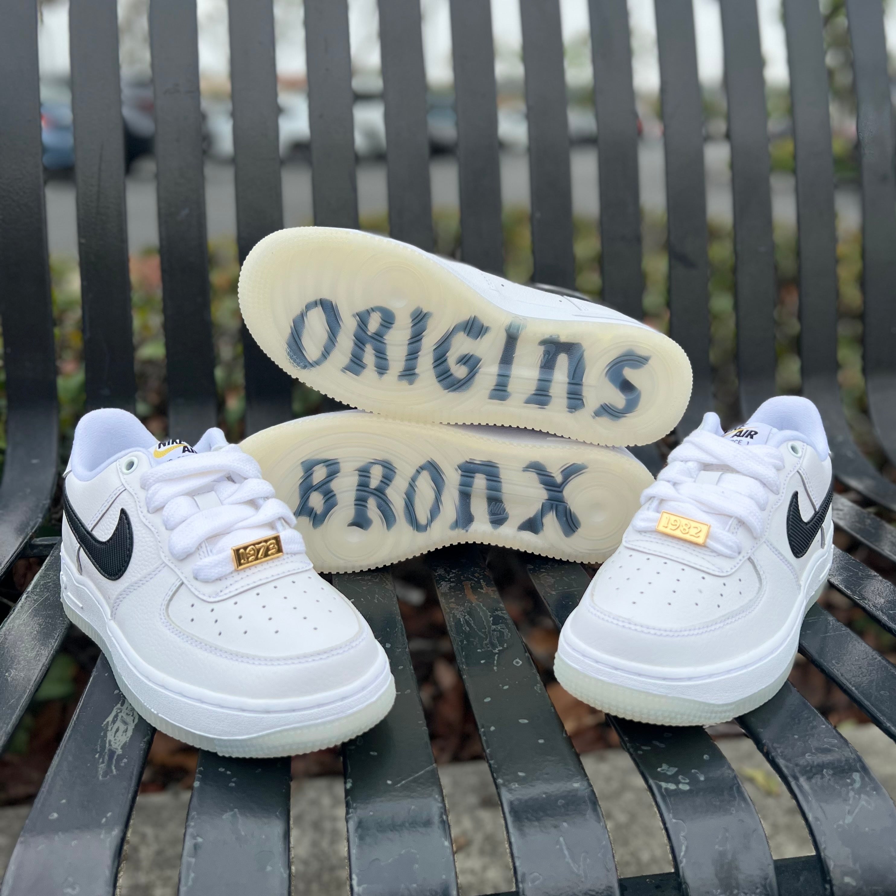 NikeAiNike Air Force 1 Bronx Origins