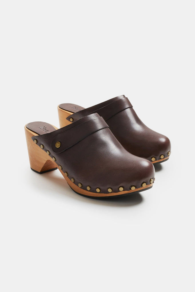 brown leather clog heels