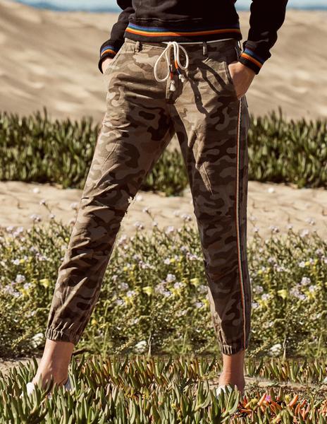 sundry camo jogger