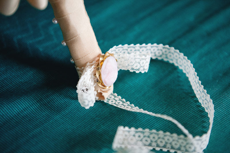 Stem Detail Bow Cameo Brooch Bouquet