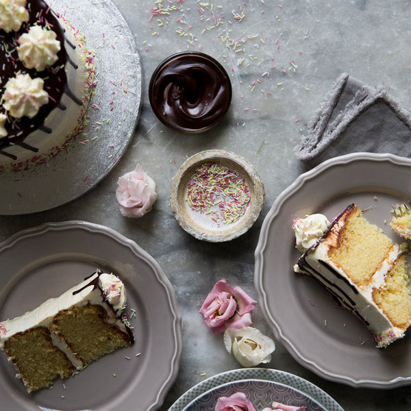 Simple tasty birthday cake recipe - Chocolate Drip