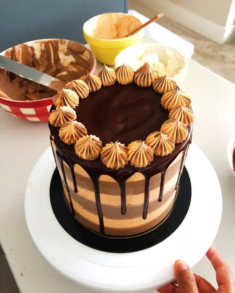 Chocolate Orange Drip Cake Recipe - piped buttercream