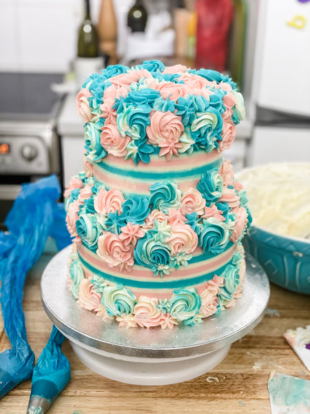 Gender Reveal Fault Line Cake with coloured sponge