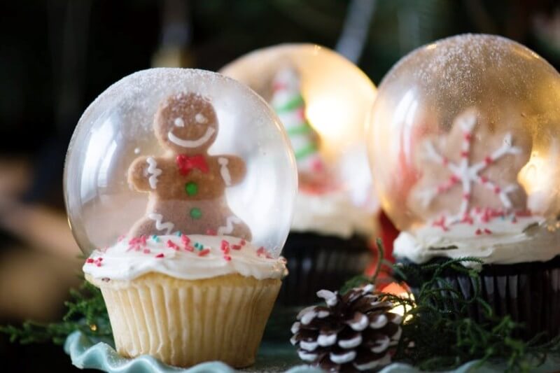 Snow Globe Cupcakes- Christmas Baking Ideas