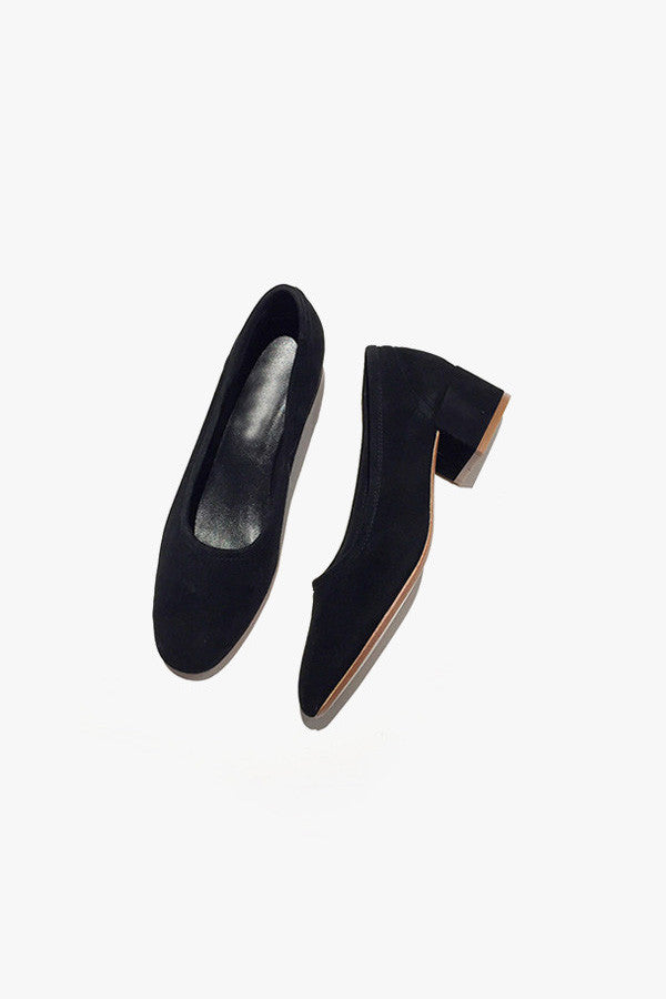 Low Heel Suede Pumps