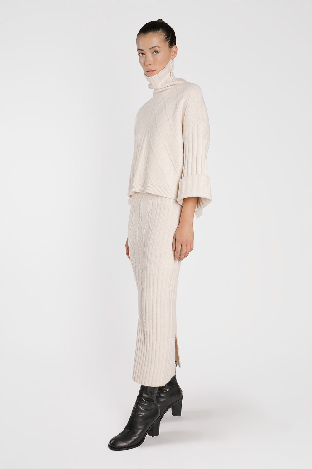 Wool Blend Stretch Knit Crop Sweater