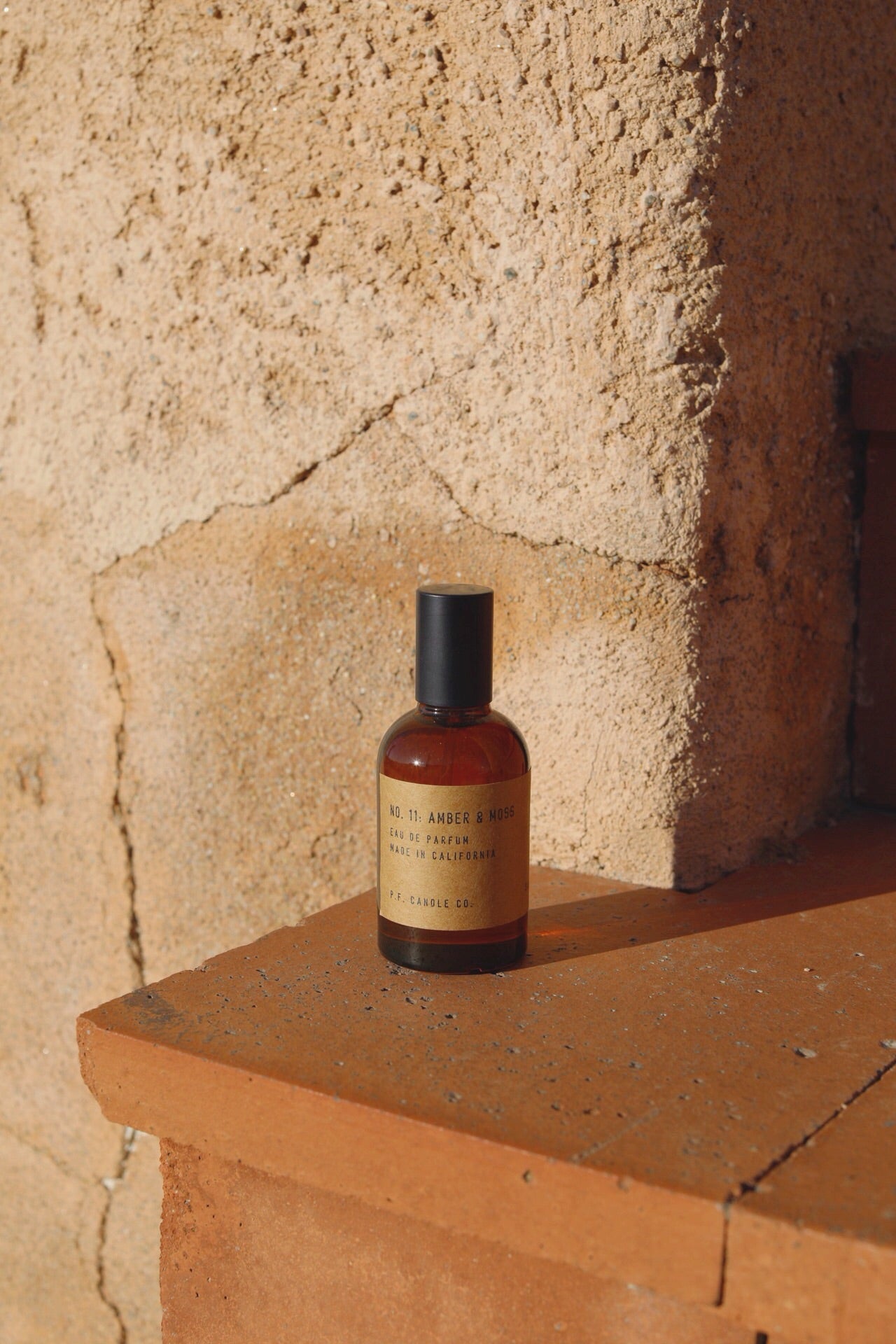 PF Candle — Amber & Moss Fragrance