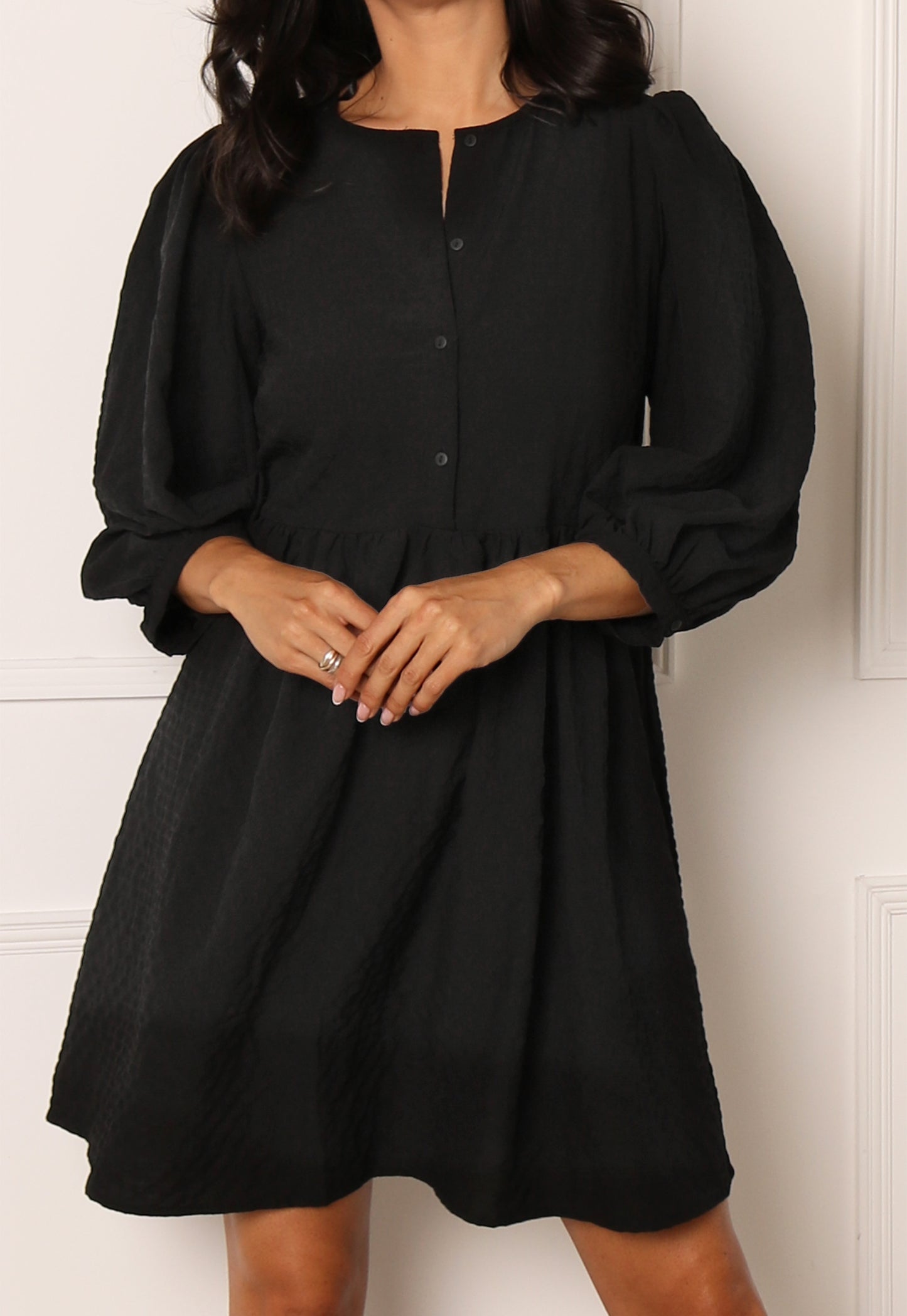 PIECES Andrea Puff Sleeve Button Front Mini Smock Dress in Black - concretebartops