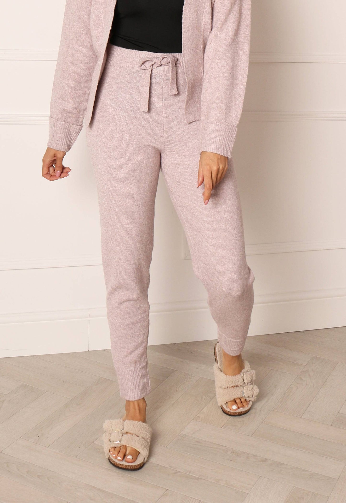 JDY Pamela Soft Knit Tapered Lounge Pant Joggers in Dusky Pink - concretebartops