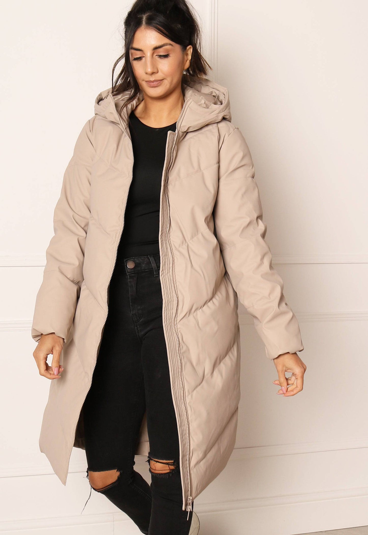 JDY Ulrikka Water Repellent Quilted Long Hooded Puffer Coat in Beige - concretebartops