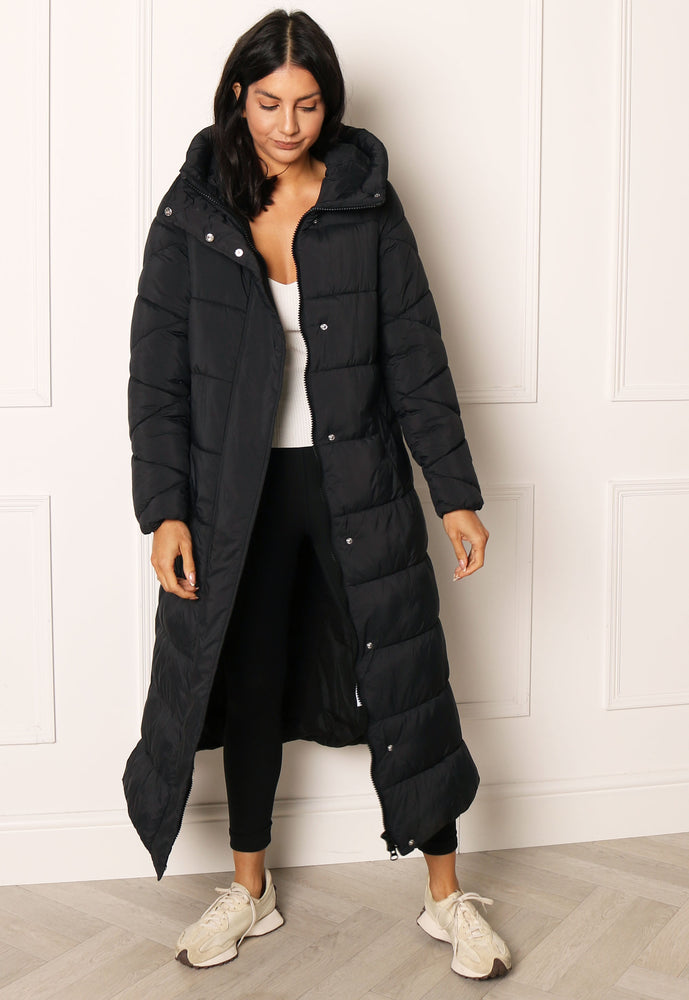 YAS Lira Premium Maxi Longline Puffer Coat with Hood in Black - concretebartops