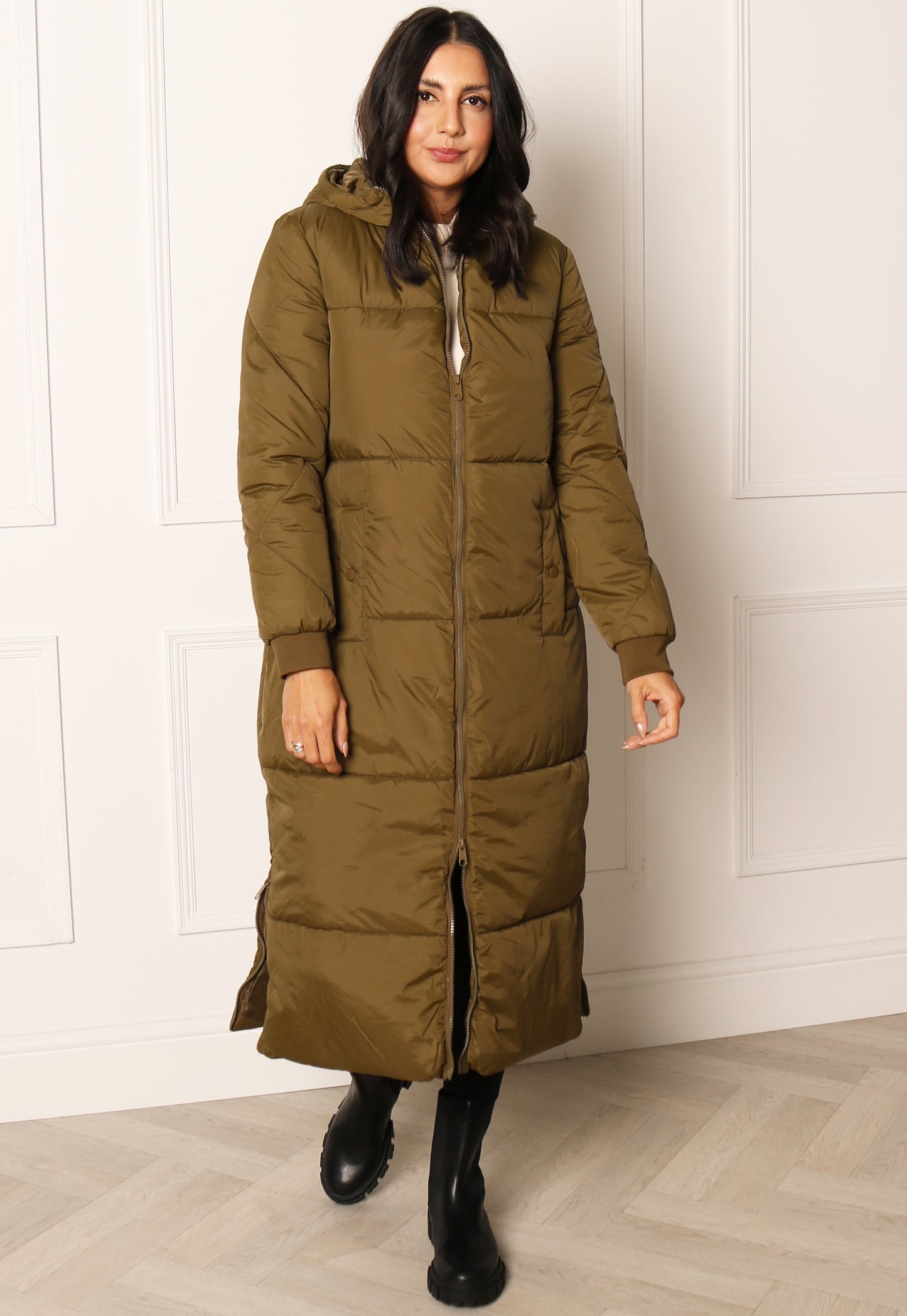 JDY Larvik Maxi Longline Hooded Quilted Puffer Coat in Khaki - concretebartops