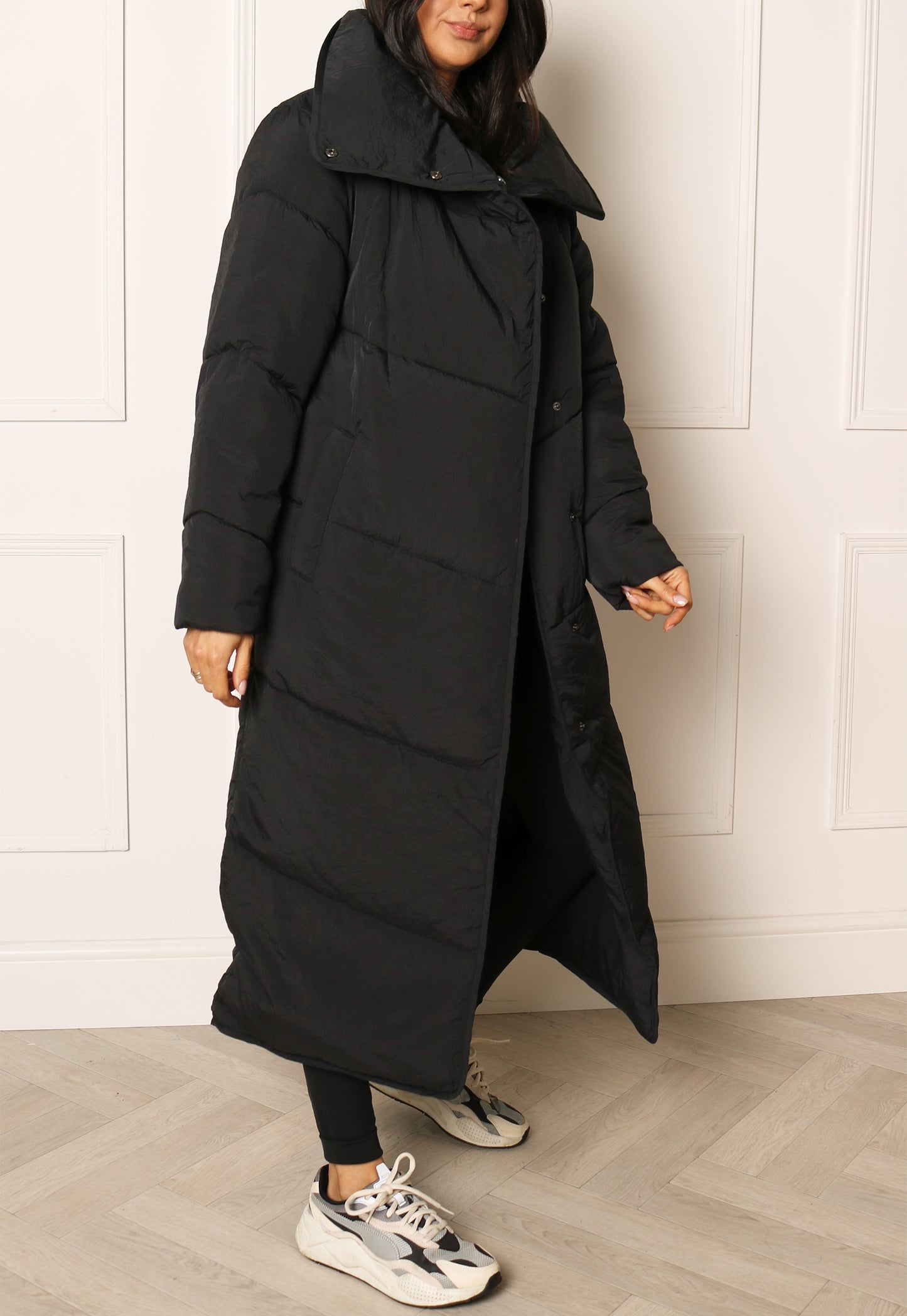 VILA Louisa Maxi Longline Duvet Puffer Coat in Black - concretebartops