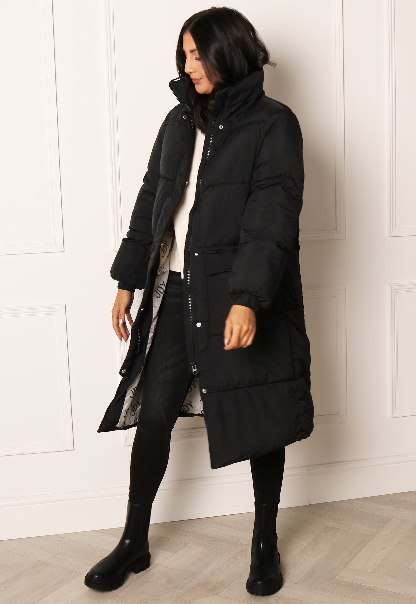 JDY Lenora Oversized Longline Puffer Coat with Pockets in Black - concretebartops
