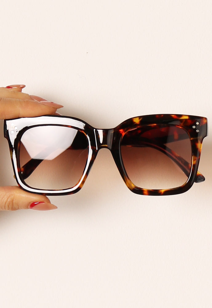 Heidi Chunky Squared Off Cateye Womens Sunglasses in Tortoise Brown - concretebartops