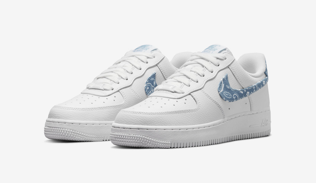 blue and white nike air force