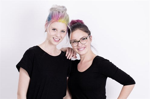 Teamwork Model und Friseur Rainbow Roots