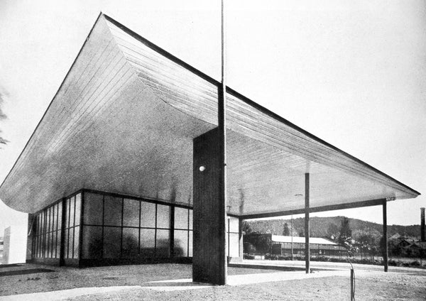 Gas station in Brno designed by Jacques Groag