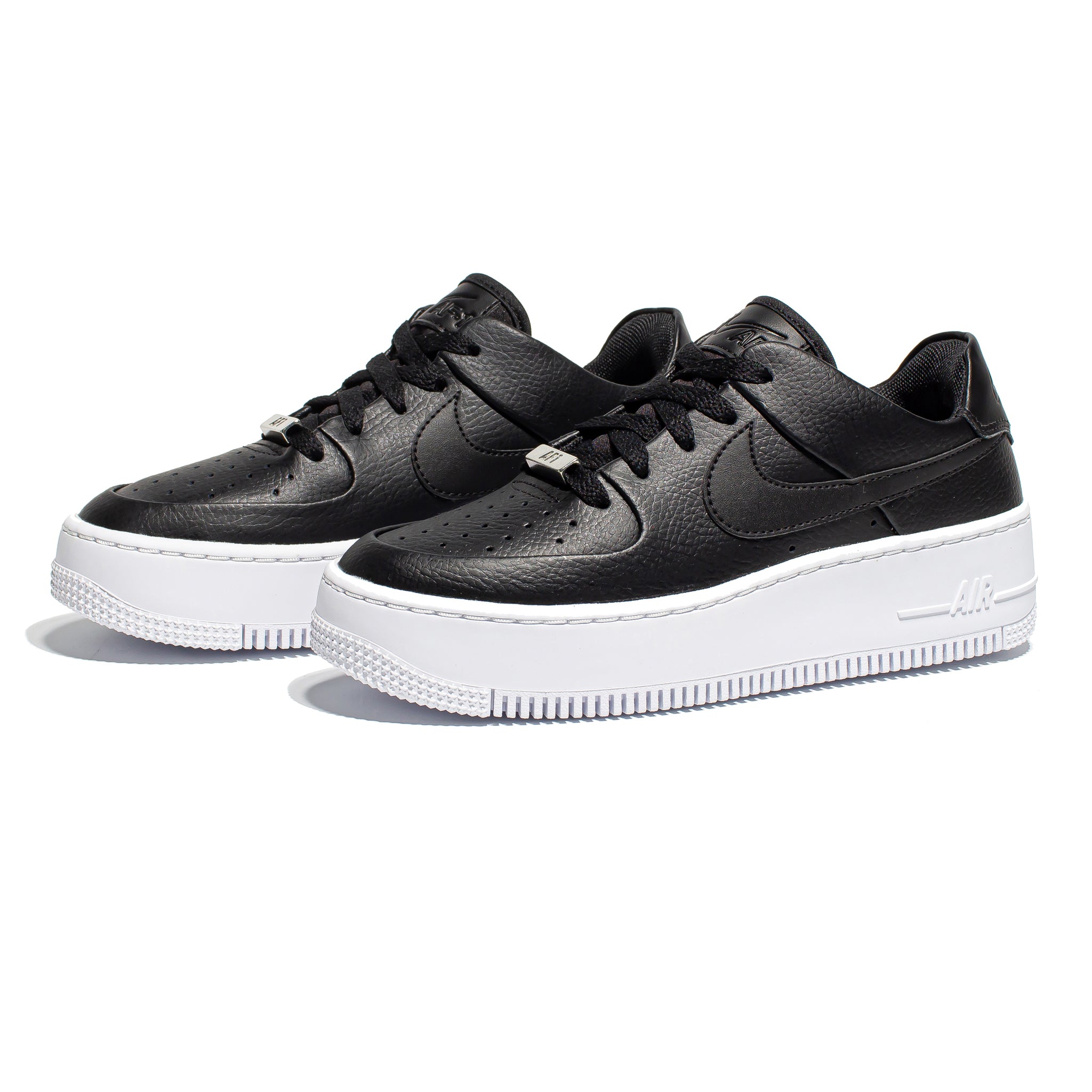 platform air force 1 black and white