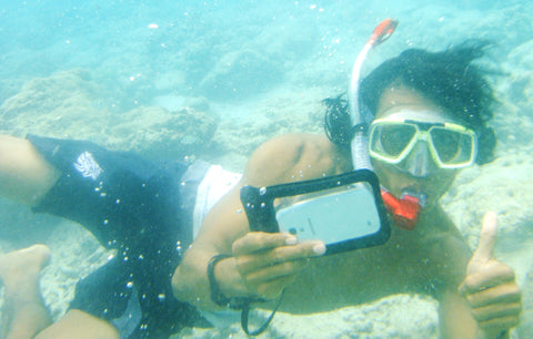 Swim Cell 100% Waterproof Bag For Phone Under Water Photo