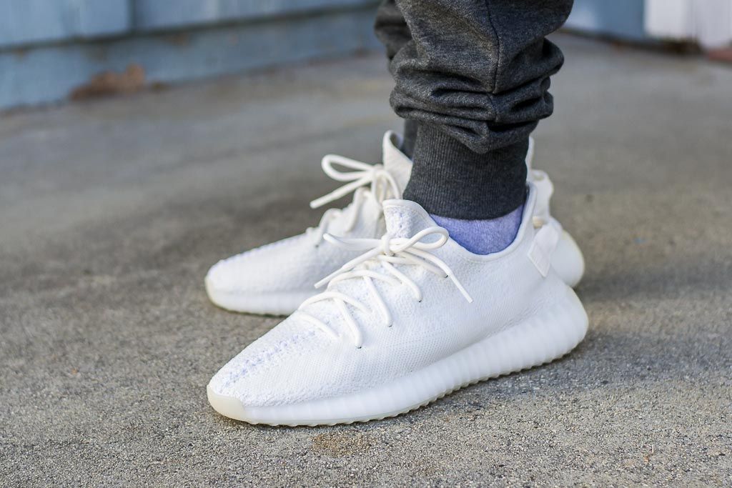 350 yeezy triple white