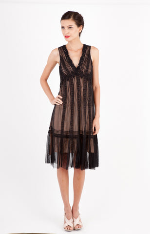 Seductive and Sweet 1920 flapper dress