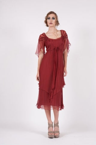 Midsummer vintage dresses in red