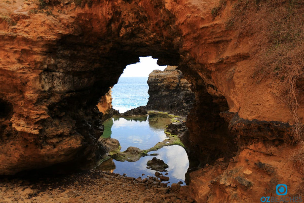 Amazing rock formations at The Grotto, Great Ocen Road Victoria