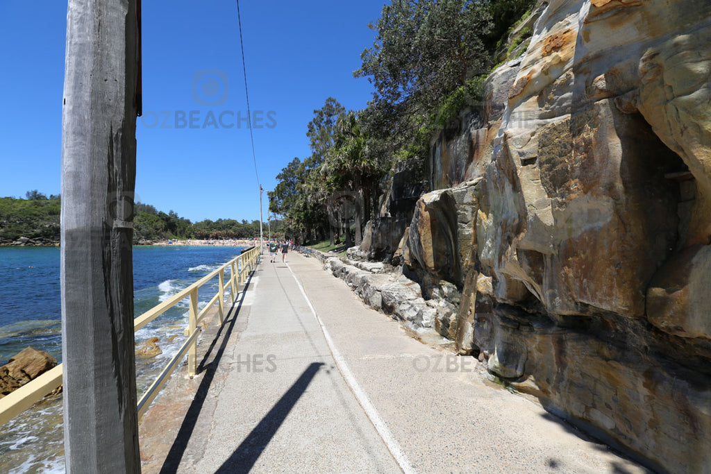 A quiet day along the Manly promenade