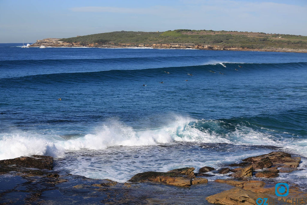 Large swell lines rolling into Maroubra Beach