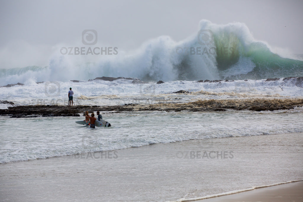 Snapper Rocks Cyclone Oma swell February 2019