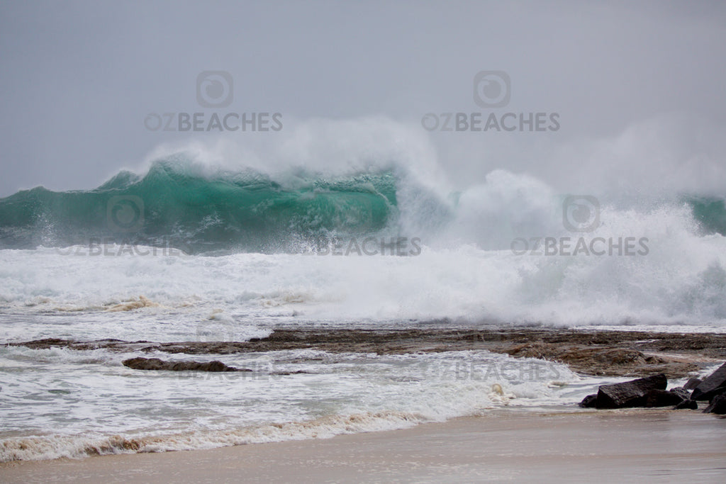 Snapper Rocks Cyclone Oma swell February 2019