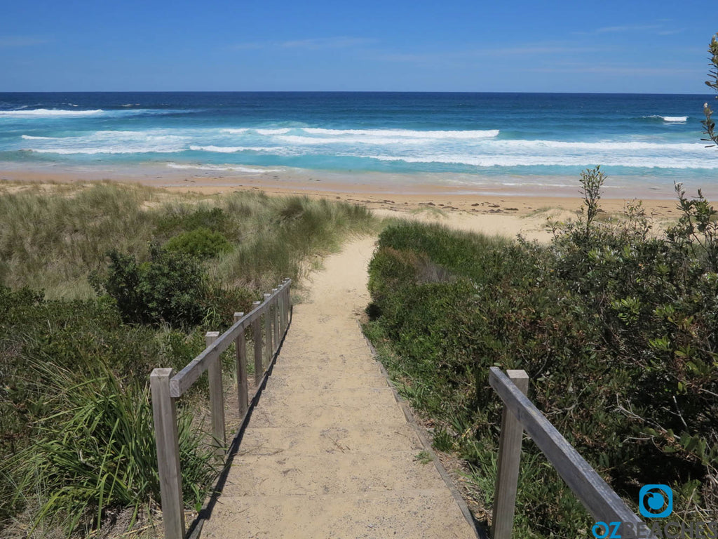 Tabourie Lake beach on a sunny day