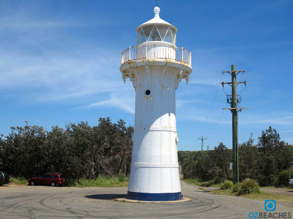 The lighthouse at Warden Head is active and has a range of appx 25km's