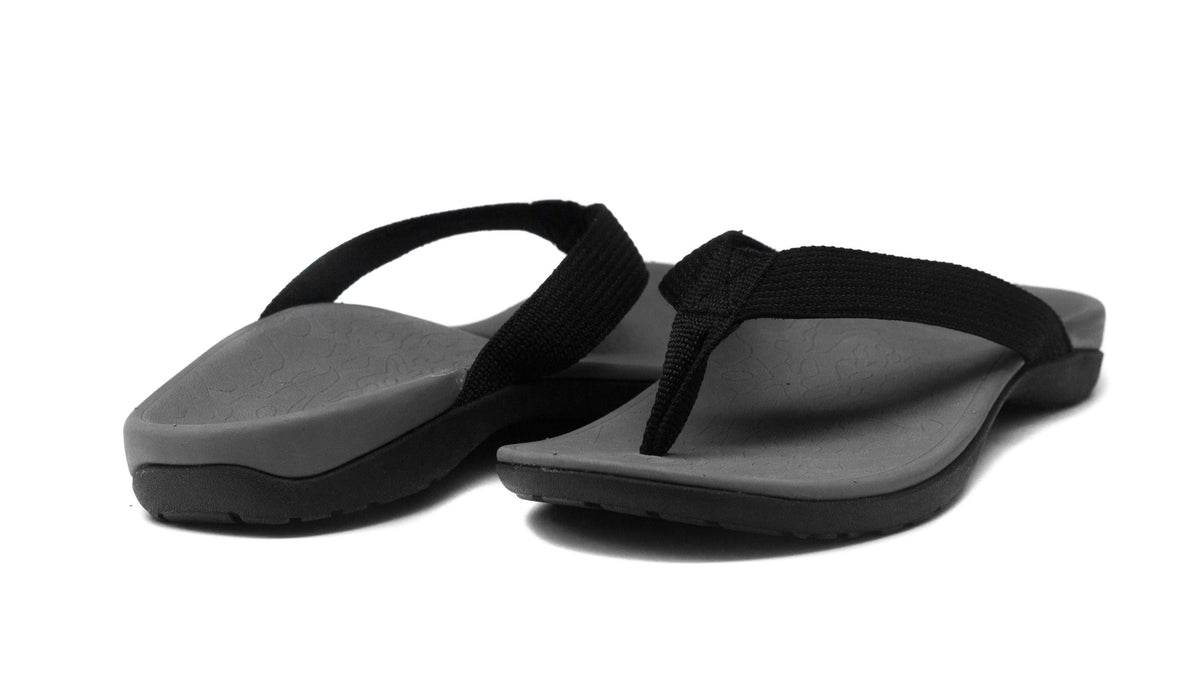 nike zip up sandals